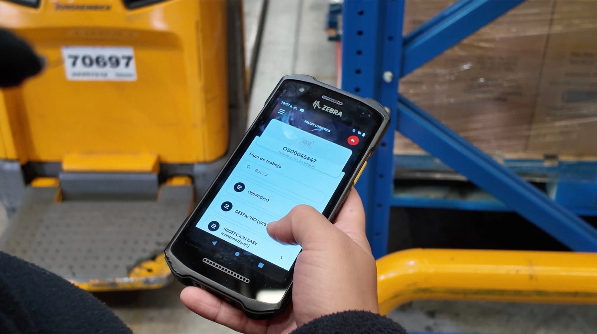 Pallet Logistics tracking control center with screens showing the live fleet map